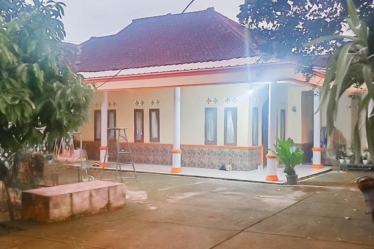 Bukanagara Homestay Bukit Pamoyanan 2 Redpartner المظهر الخارجي الصورة